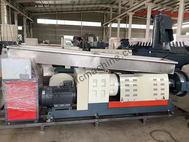 Plastic recycling machine shipped to Kenya